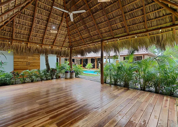 Ave Del Paraíso Bed and breakfast Playa Avellana